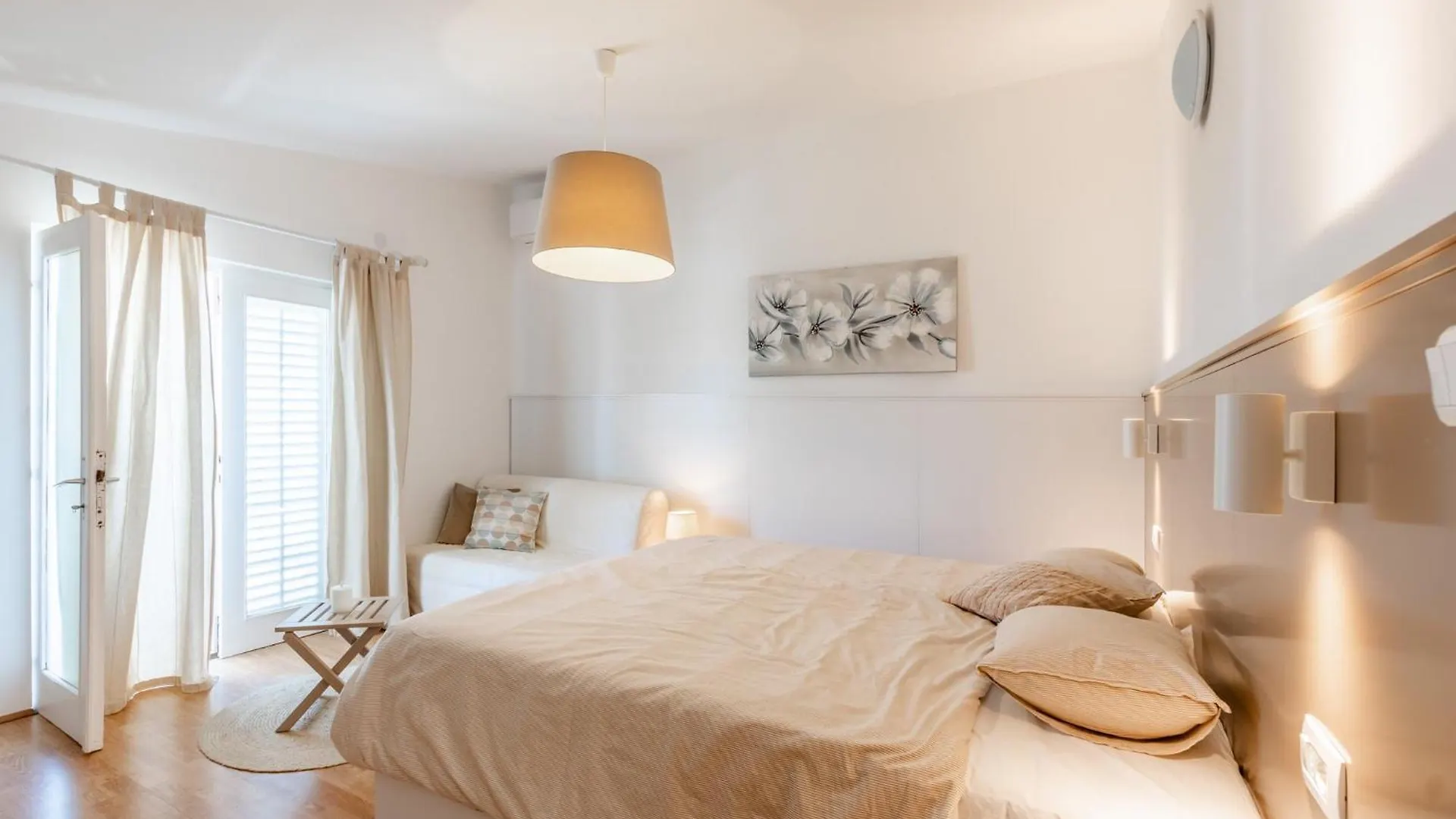 Apartment Siranovic ニン